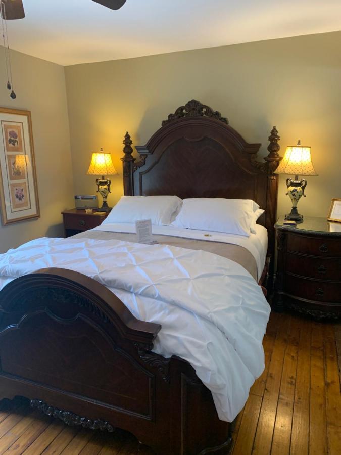 The Red Coat Bed & Breakfast Niagara-on-the-Lake Екстериор снимка